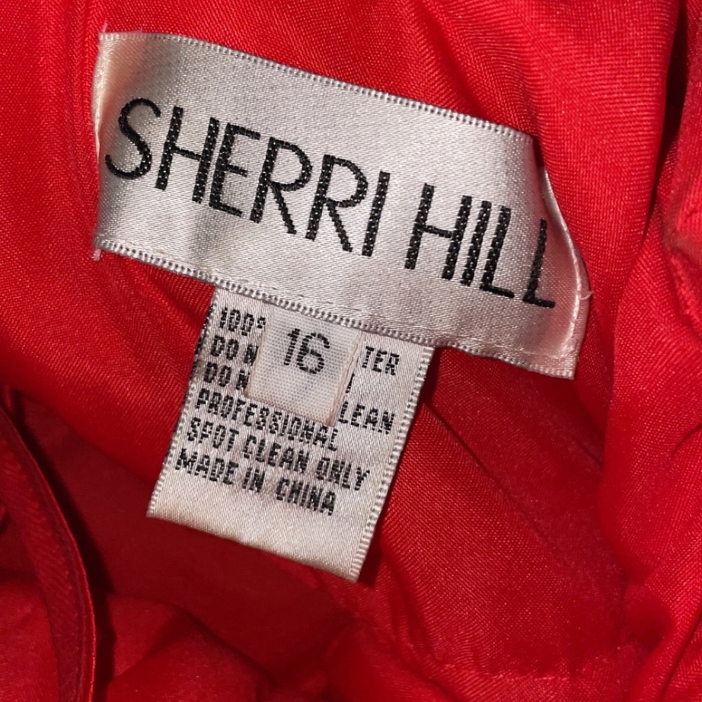 Sherri Hill Prom Dress - Picture 3 of 3